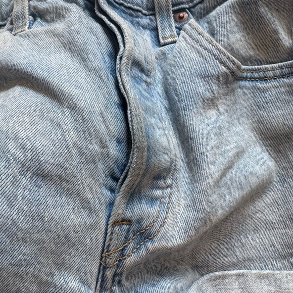 501 LEVI SHORTS - Picture 5 of 5